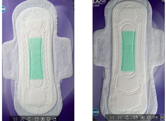 Un buen precio. Cojines de algodón naturales disponibles de las servilletas higiénicas/sanitarias femeninas por períodos en línea
