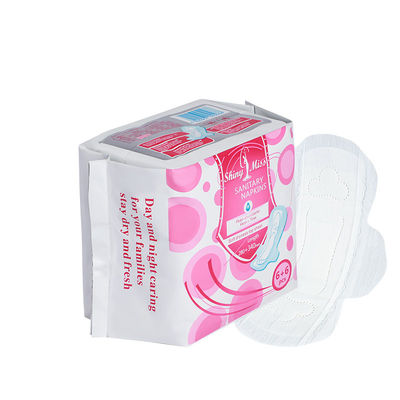 Un buen precio. Disponible de día y noche uso súper absorbente almohadillas para mujeres pañuelos sanitarios para mujeres en línea